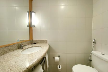 Banheiro de kitnet/studio à venda com 1 quarto, 19m² em Funcionários, Belo Horizonte