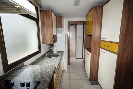 Apartamento para alugar com 89m², 3 quartos e 2 vagas Apartamento para alugar com 89m², 3 quartos e 2 vagasCozinha
