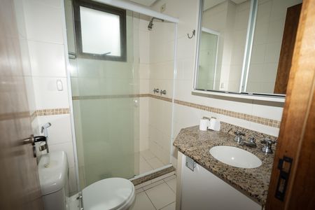 Apartamento para alugar com 89m², 3 quartos e 2 vagas Apartamento para alugar com 89m², 3 quartos e 2 vagasBanheiro