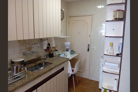 Apartamento para alugar com 93m², 2 quartos e 2 vagas Apartamento para alugar com 93m², 2 quartos e 2 vagasCozinha