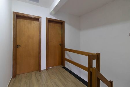 Casa à venda com 142m², 3 quartos e 2 vagas Casa à venda com 142m², 3 quartos e 2 vagasCorredor