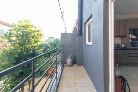 Casa à venda com 142m², 3 quartos e 2 vagas Casa à venda com 142m², 3 quartos e 2 vagasVaranda