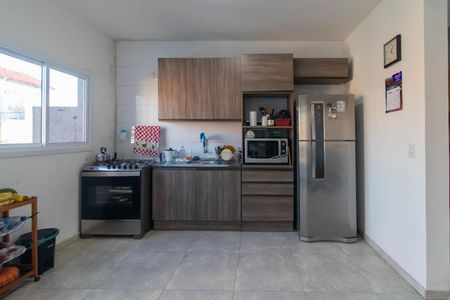 Casa à venda com 142m², 3 quartos e 2 vagas Casa à venda com 142m², 3 quartos e 2 vagasCozinha