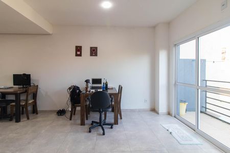 Casa à venda com 142m², 3 quartos e 2 vagas Casa à venda com 142m², 3 quartos e 2 vagasCozinha