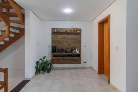 Casa à venda com 142m², 3 quartos e 2 vagas Casa à venda com 142m², 3 quartos e 2 vagasSala