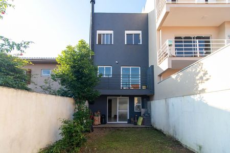 Casa à venda com 142m², 3 quartos e 2 vagas Casa à venda com 142m², 3 quartos e 2 vagasQuintal