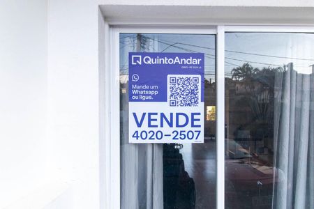 Casa à venda com 142m², 3 quartos e 2 vagas Casa à venda com 142m², 3 quartos e 2 vagasPlaca