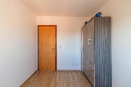 Casa à venda com 142m², 3 quartos e 2 vagas Casa à venda com 142m², 3 quartos e 2 vagasQuarto 2