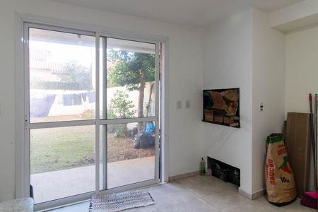 Casa à venda com 142m², 3 quartos e 2 vagas Casa à venda com 142m², 3 quartos e 2 vagasChurrasqueira