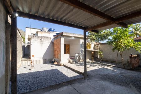 Casa à venda com 170m², 1 quarto e 1 vaga Casa à venda com 170m², 1 quarto e 1 vagaÁrea externa