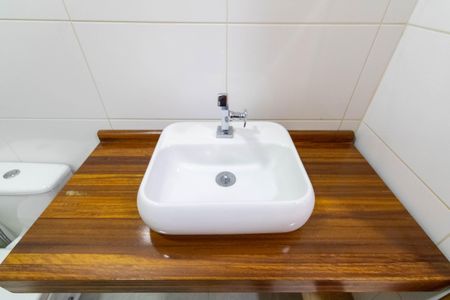 Casa à venda com 170m², 1 quarto e 1 vaga Casa à venda com 170m², 1 quarto e 1 vagaBanheiro