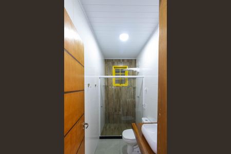 Casa à venda com 170m², 1 quarto e 1 vaga Casa à venda com 170m², 1 quarto e 1 vagaBanheiro