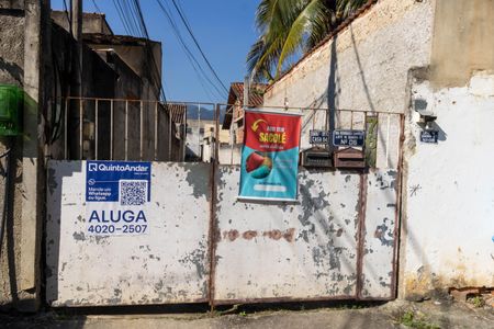 Casa à venda com 170m², 1 quarto e 1 vaga Casa à venda com 170m², 1 quarto e 1 vagaPlaquinha