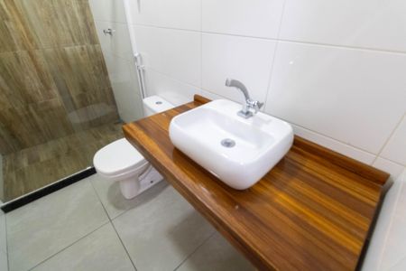 Banheiro de casa à venda com 1 quarto, 170m² em Campo Grande, Rio de Janeiro