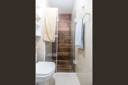 Apartamento à venda com 76m², 2 quartos e 2 vagasBanheiro da Suíte