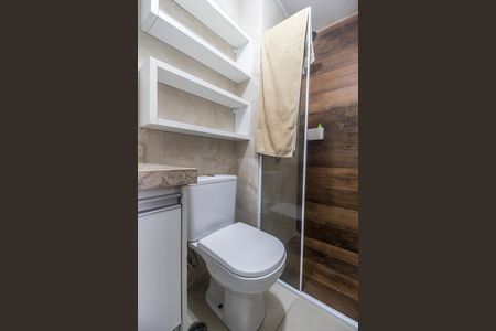 Apartamento à venda com 76m², 2 quartos e 2 vagasBanheiro da Suíte