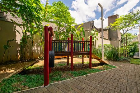 Apartamento à venda com 82m², 2 quartos e 2 vagas Apartamento à venda com 82m², 2 quartos e 2 vagasPlayground