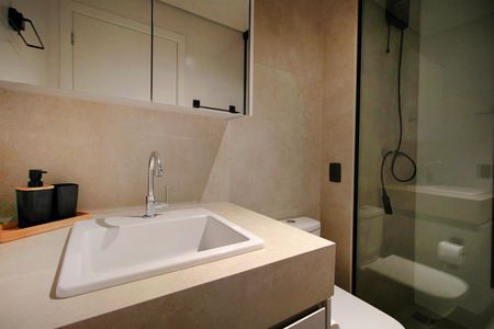 Banheiro de kitnet/studio à venda com 1 quarto, 39m² em Cruzeiro, Belo Horizonte