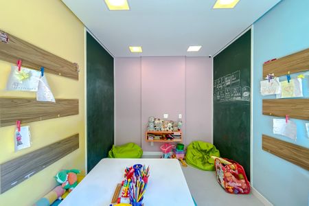 Studio à venda com 30m², 1 quarto e sem vaga Studio à venda com 30m², 1 quarto e sem vagaBrinquedoteca