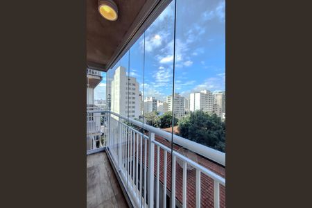 Studio à venda com 30m², 1 quarto e sem vaga Studio à venda com 30m², 1 quarto e sem vagaVaranda