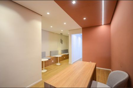 Apartamento para alugar com 32m², 2 quartos e sem vaga Apartamento para alugar com 32m², 2 quartos e sem vagaÁrea comum - Salão de festas