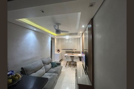Apartamento para alugar com 45m², 2 quartos e 1 vagaSala