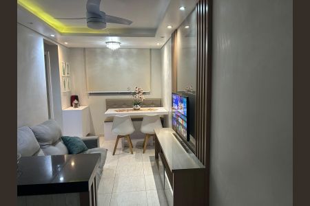 Sala de apartamento para alugar com 2 quartos, 45m² em Vila Campos Sales, Campinas