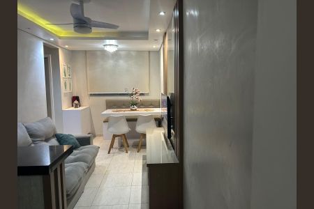 Apartamento para alugar com 45m², 2 quartos e 1 vagaSala