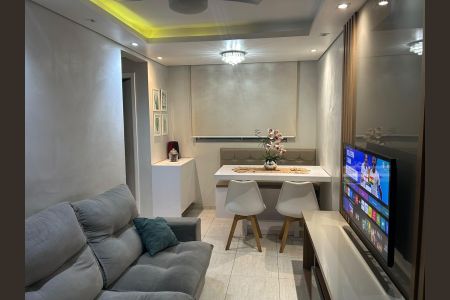 Apartamento para alugar com 45m², 2 quartos e 1 vagaSala