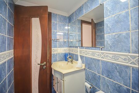Apartamento à venda com 55m², 2 quartos e 1 vaga Apartamento à venda com 55m², 2 quartos e 1 vagaBanheiro