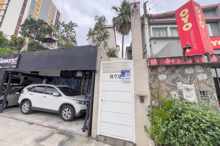 Studio para alugar com 28m², 1 quarto e sem vaga Studio para alugar com 28m², 1 quarto e sem vagaFachada
