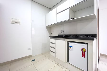 Cozinha de kitnet/studio para alugar com 1 quarto, 28m² em Vila Monumento, São Paulo