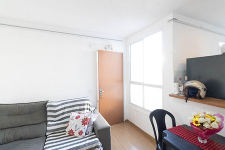 Sala de apartamento para alugar com 2 quartos, 43m² em Santa Cruz, Rio de Janeiro