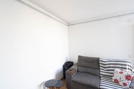 Sala de apartamento para alugar com 2 quartos, 43m² em Santa Cruz, Rio de Janeiro