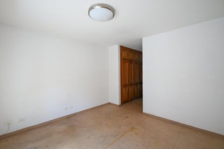 Casa para alugar com 800m², 5 quartos e 9 vagasSuíte 2