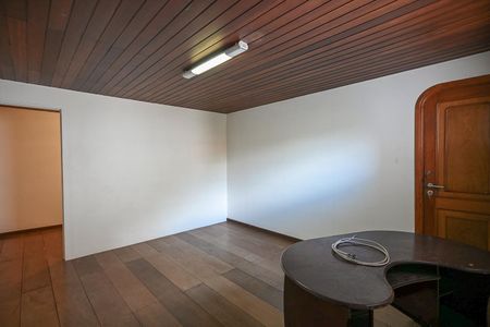 Casa para alugar com 800m², 5 quartos e 9 vagasEscritório