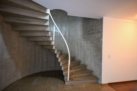Casa para alugar com 800m², 5 quartos e 9 vagasHall de Entrada