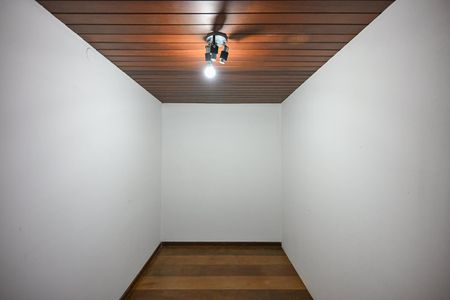 Casa para alugar com 800m², 5 quartos e 9 vagasEscritório