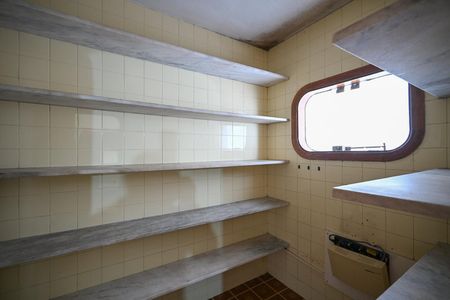 Casa para alugar com 800m², 5 quartos e 9 vagasDespensa