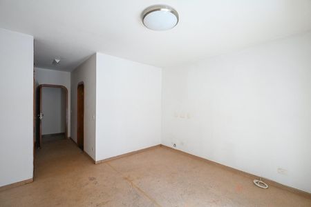 Casa para alugar com 800m², 5 quartos e 9 vagasSuíte 2