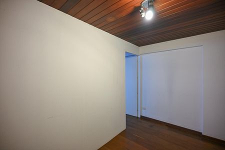Casa para alugar com 800m², 5 quartos e 9 vagasEscritório