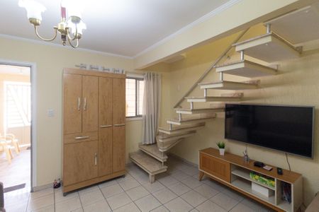 Sala de casa para alugar com 2 quartos, 110m² em Bela Vista, Osasco