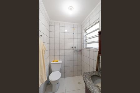 Casa para alugar com 110m², 2 quartos e 1 vaga Casa para alugar com 110m², 2 quartos e 1 vagaBanheiro da Suíte 2