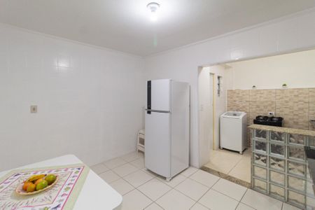 Casa para alugar com 110m², 2 quartos e 1 vaga Casa para alugar com 110m², 2 quartos e 1 vagaCozinha