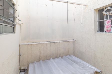 Casa para alugar com 110m², 2 quartos e 1 vaga Casa para alugar com 110m², 2 quartos e 1 vagaSacada da Suíte 2