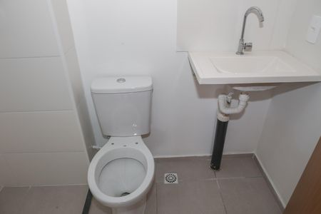 Apartamento para alugar com 50m², 2 quartos e sem vaga Apartamento para alugar com 50m², 2 quartos e sem vagaBanheiro