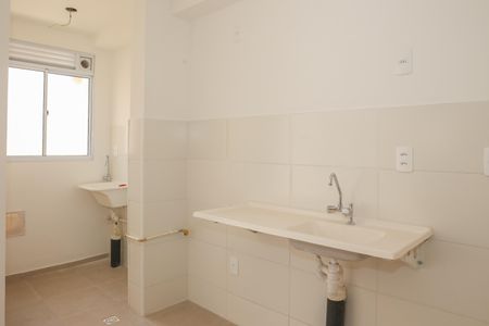 Apartamento para alugar com 50m², 2 quartos e sem vaga Apartamento para alugar com 50m², 2 quartos e sem vagaCozinha e Área de Serviço