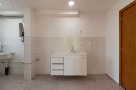 Cozinha de apartamento para alugar com 2 quartos, 52m² em Lapa de Baixo, São Paulo