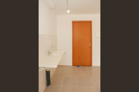 Apartamento para alugar com 50m², 2 quartos e sem vaga Apartamento para alugar com 50m², 2 quartos e sem vagaCozinha e Área de Serviço