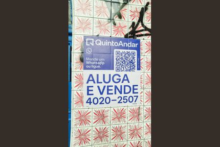 Apartamento para alugar com 58m², 2 quartos e sem vagaAdesivo 